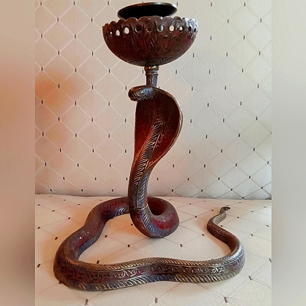 Antique/COBRA,SOLID BRASS, EGYPTIAN STYLE, ANTIQUE POLYCHROME.